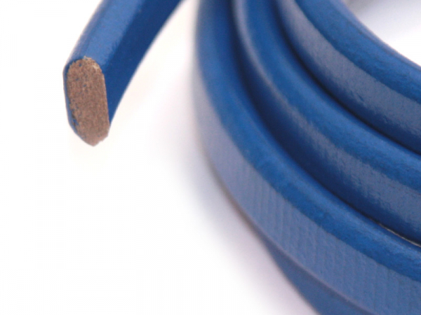 Regaliz Шнур кожаный 10 х 5 мм синий (Греция). 18 см