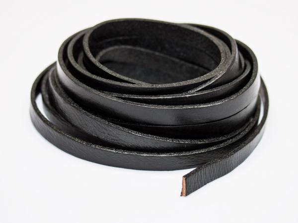 Шнур кожаный 10 х 2,5 мм черный. 20 см